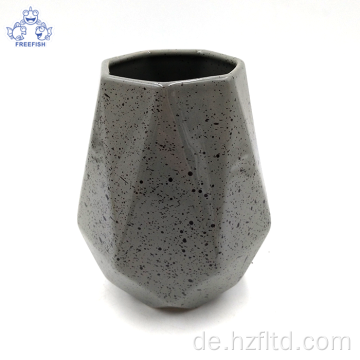 Moderne geometrische Blumenvase aus Keramik